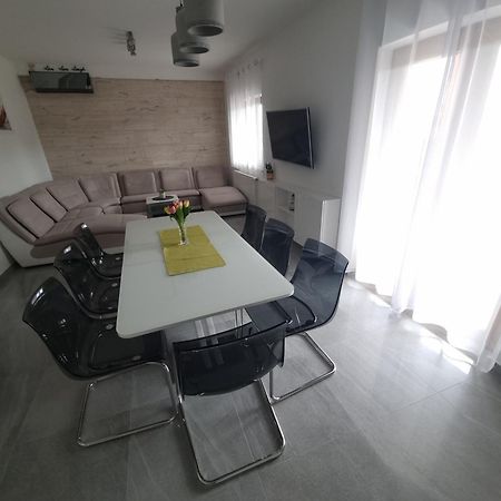 Apartman Bura Apartment Posedarje Room photo